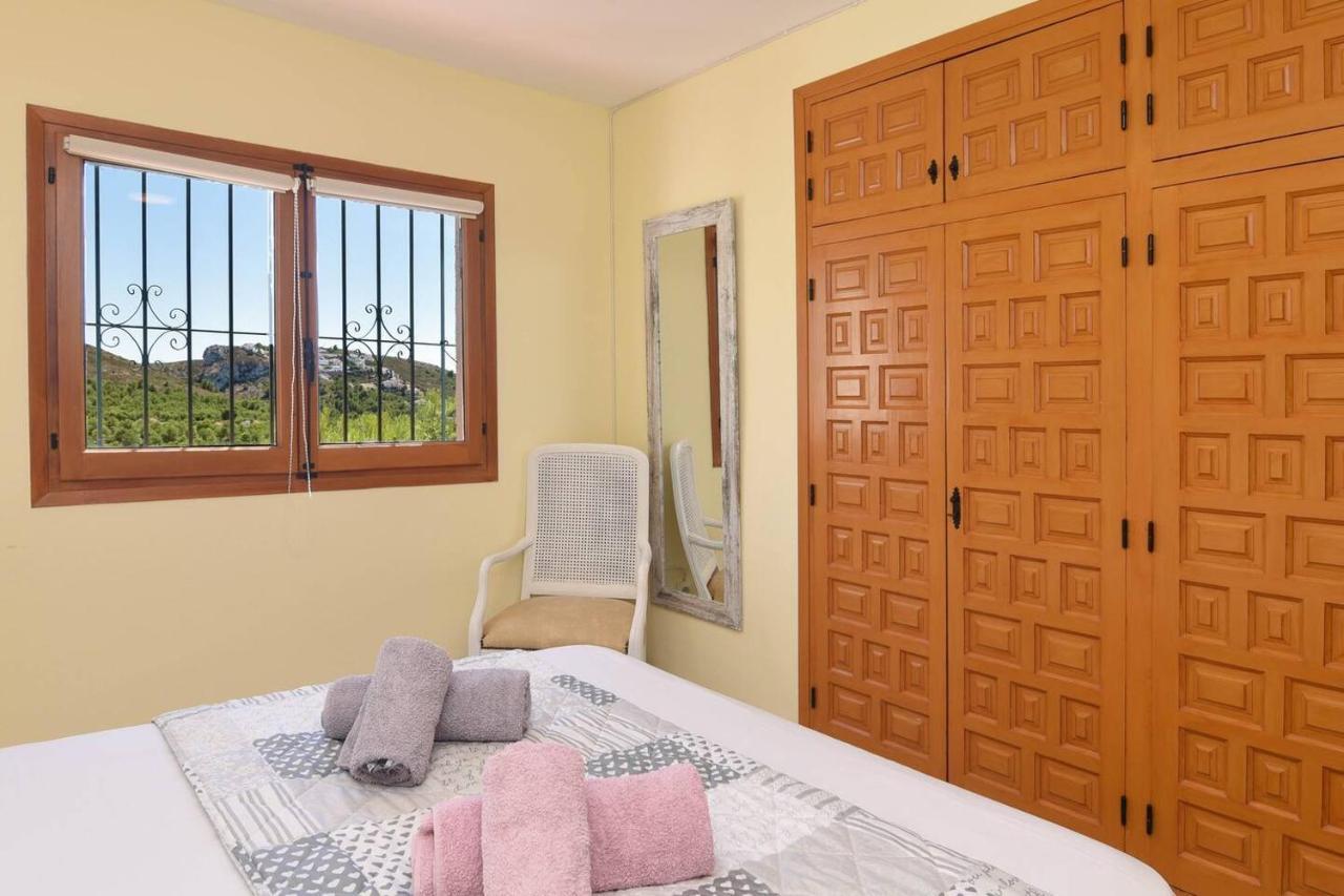 Stunning Mountain View Bungalow In Moraira Teulada Kültér fotó